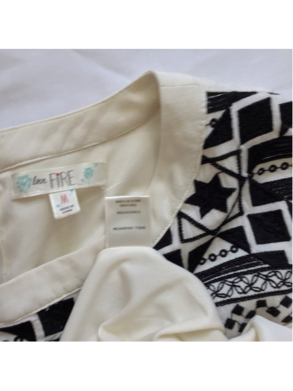 Love Fire Women Elegant White & Black Embroidered Sleeveless Mini Dress M - Picture 13 of 13